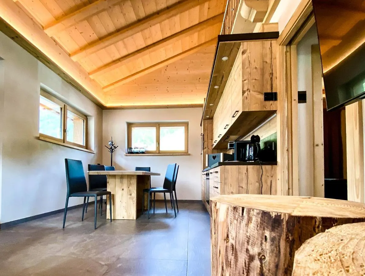 Apartment Carosello Lodge Livigno Italy